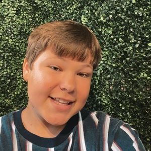 Meet your Posher, Leilan